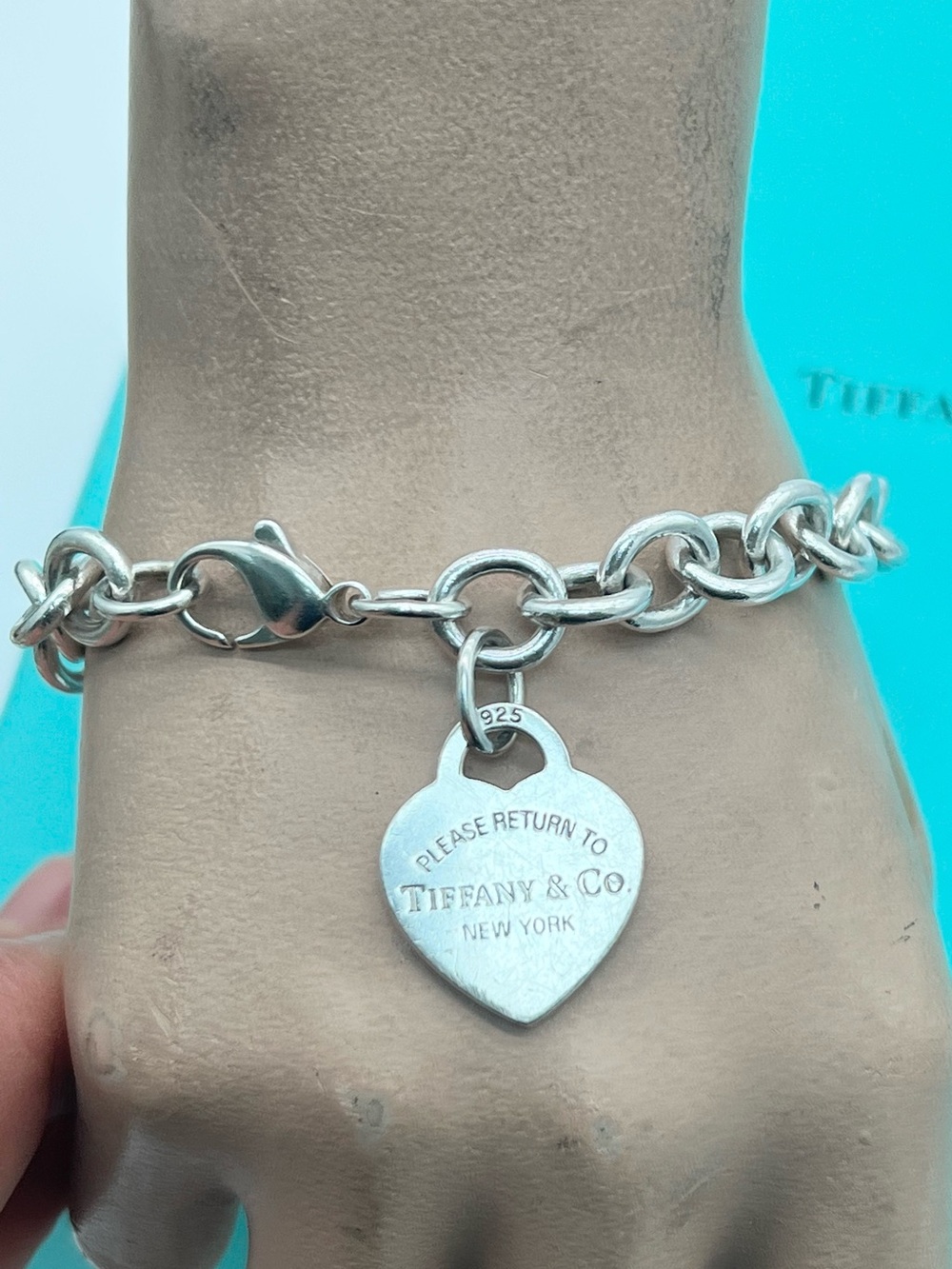 🔴Authentic TIFFANY & CO Sterling Silver RTT Heart Tag Charm Link Bracelet🔴 - Picture 10 of 10